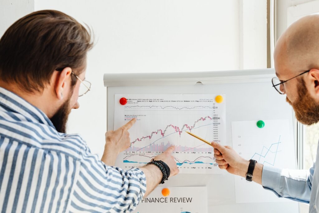 Expert Reviews vs User Reviews: Which Should You Trust When Making a Purchase