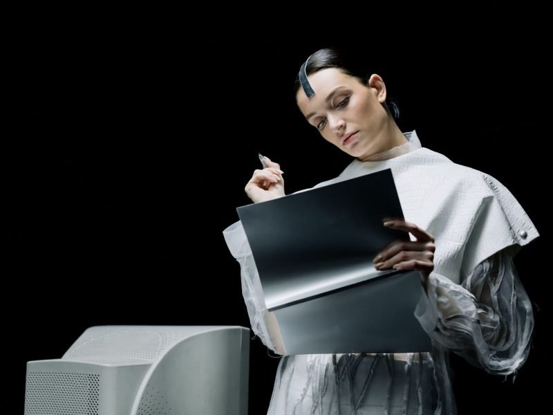 Best AI Writing Tools and How to Choose the Right One for Your Needs