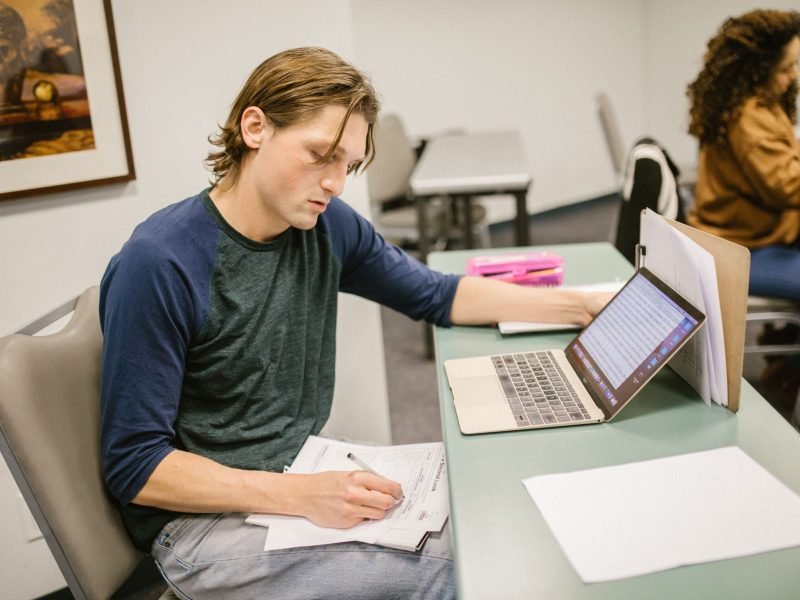 AI Writing Tools Explained: How They Work and How to Use Them Effectively